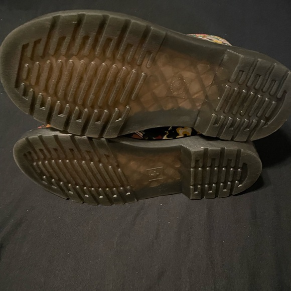 1460 PASCAL
FLORAL MASH
UP LEATHER
LACE UP BOOTS - Picture 6 of 7